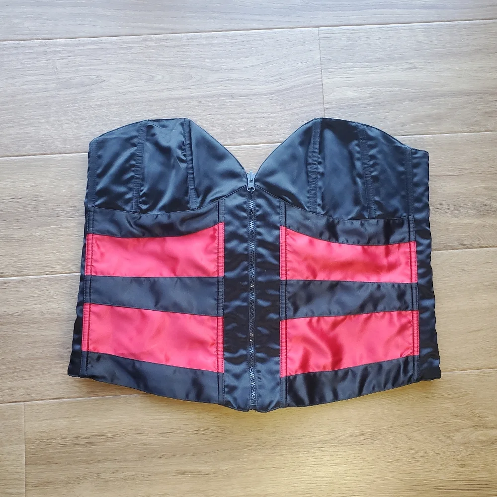 Shirley Of Hollywood Women's Plus-Size Satin Reversible Corset Top - Picture 3 of 7